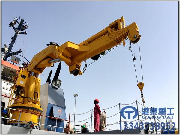 浙江丽水船用甲板起重机公司生产的折臂式甲板吊坚固灵活